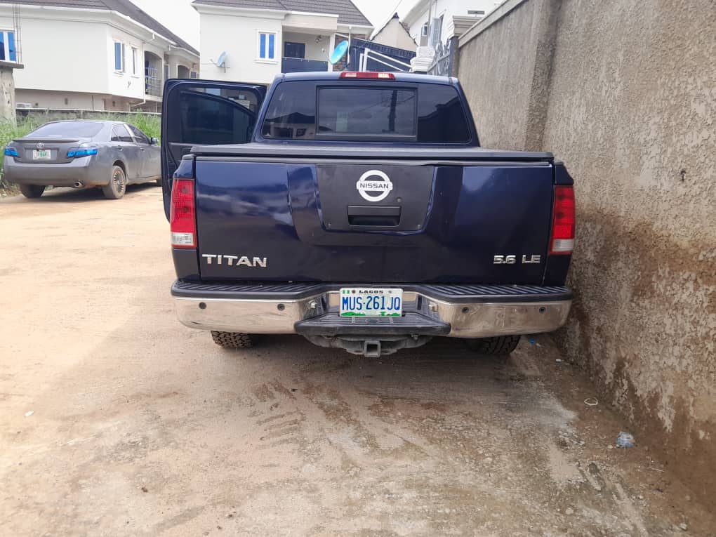 Car Image 10