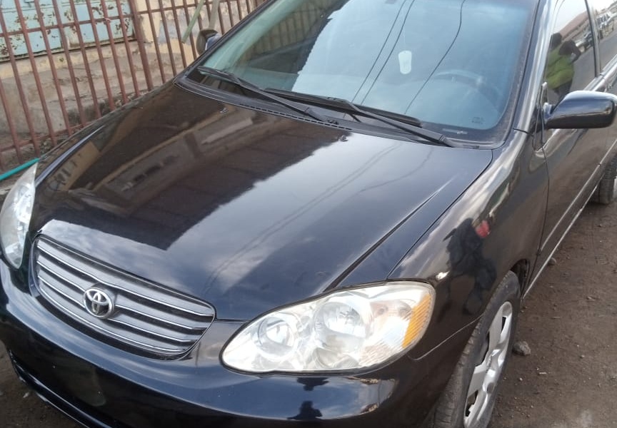 Toyota Corolla 2004...