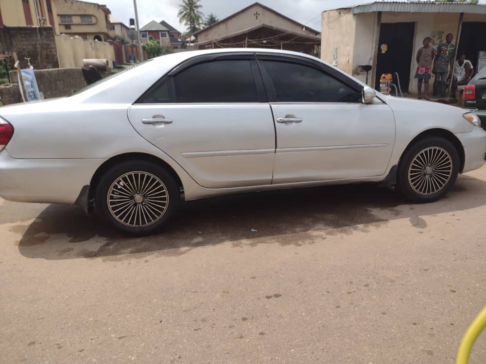 Car Image 5