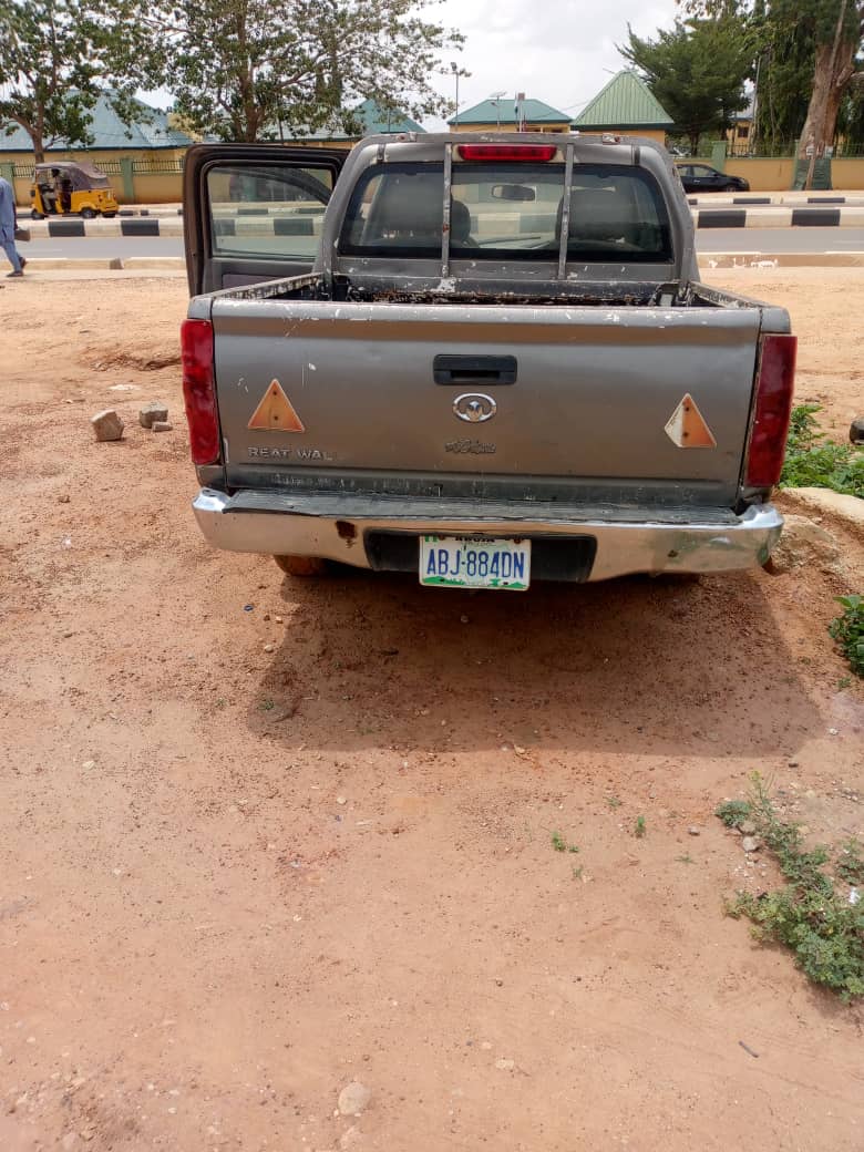 Car Image 9
