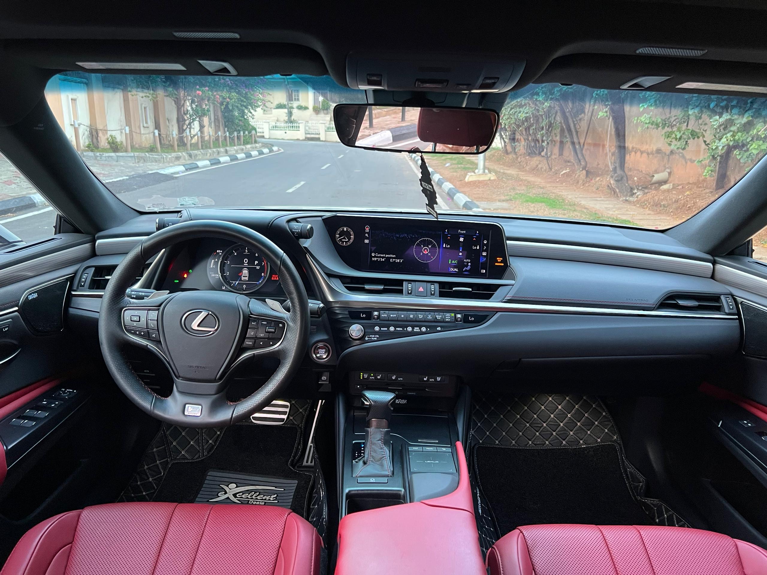 Car Image 11