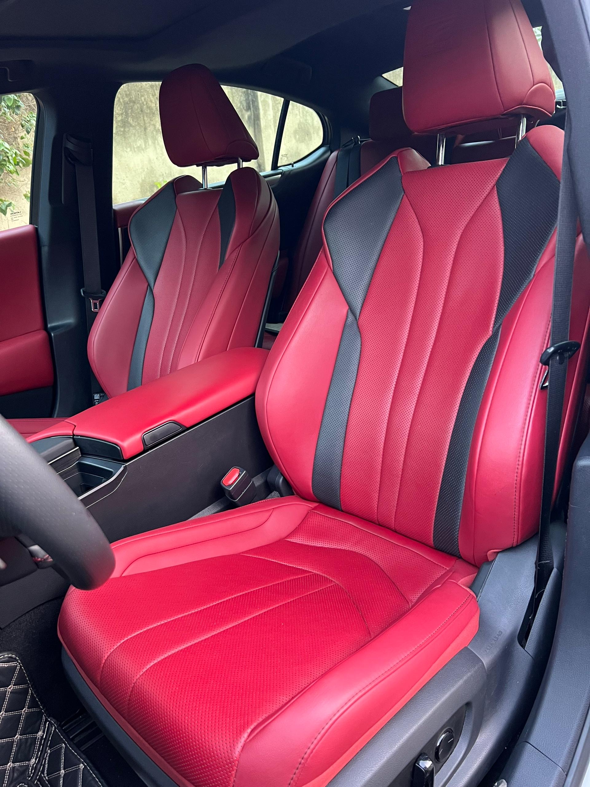 Car Image 7