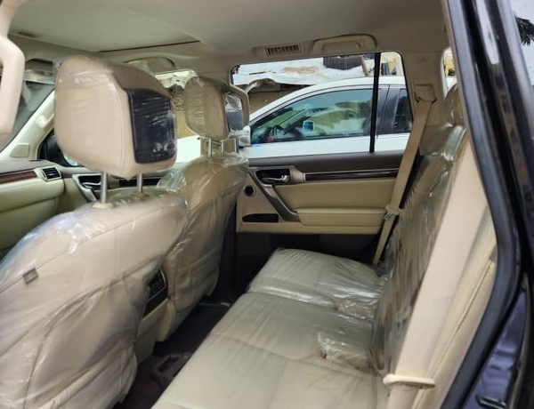 EXTREMELY CLEAN 2018 FOREIGN USED LEXUS RX350 IN ABUJA
