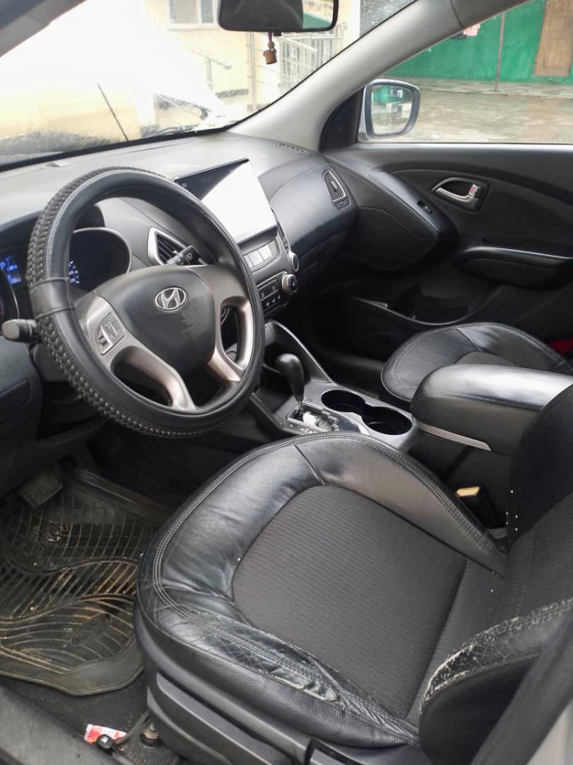 Car Image 4