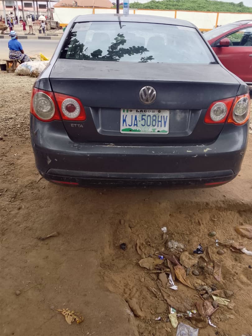 Car Image 11
