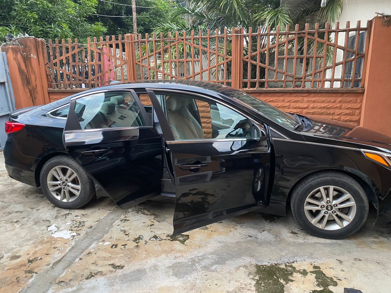 Car Image 8