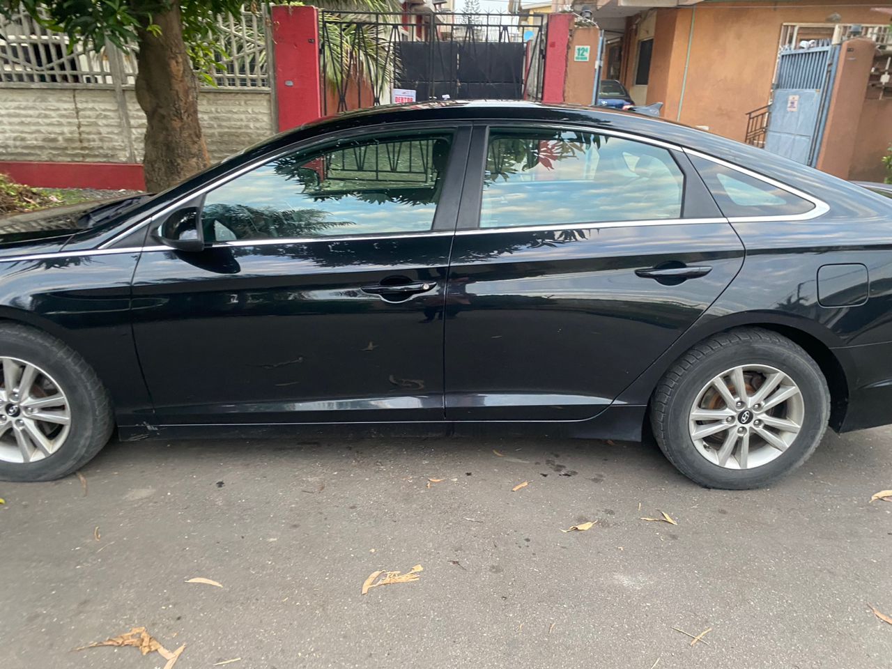 Car Image 4