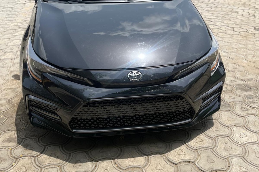 Toyota Corolla LE 20...