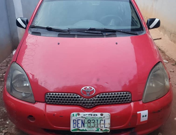 Toyota Yaris 2003 model In Benin