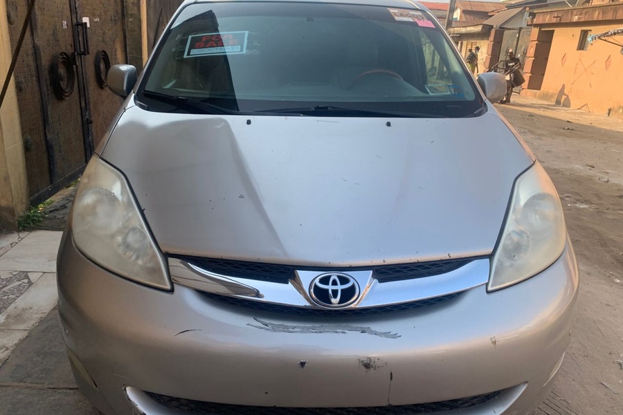 Toyota Sienna 2008 I...