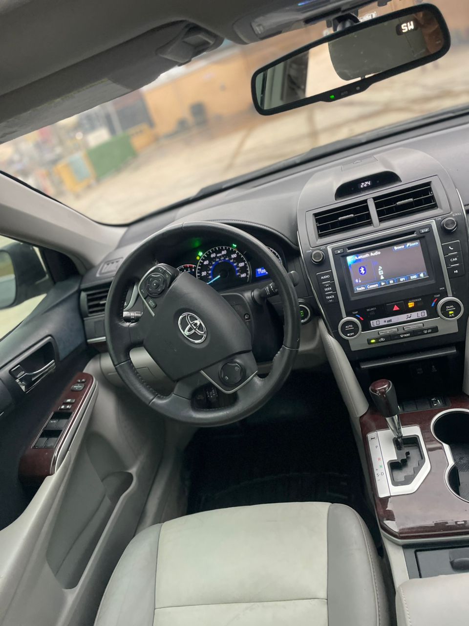 Car Image 5