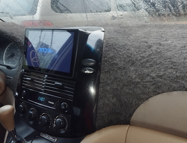 2006 Sienna LE in Aba