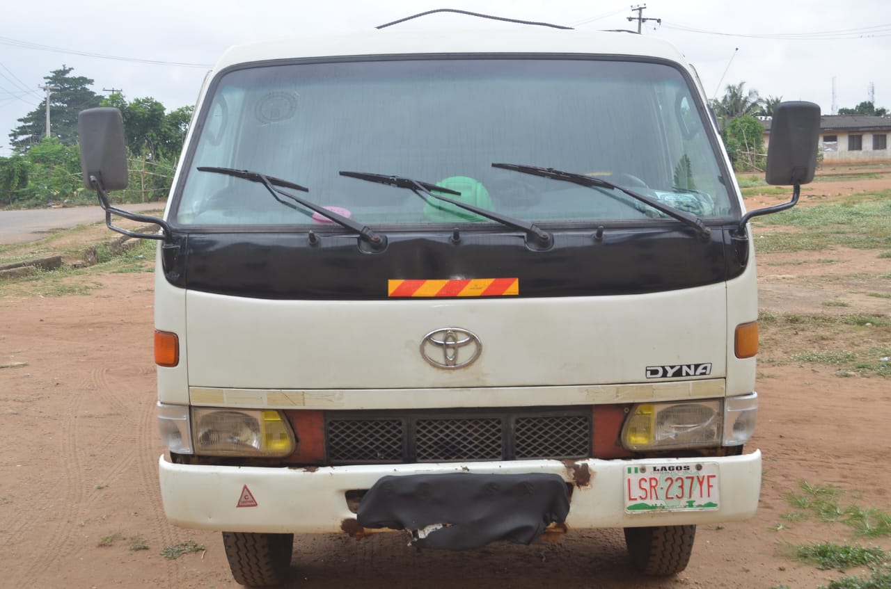 Car Image 8