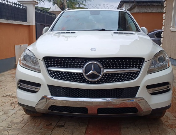 FOR SALE!!! ML350 4MATIC BENZ 2012 IN IPAJA, LAGOS STATE