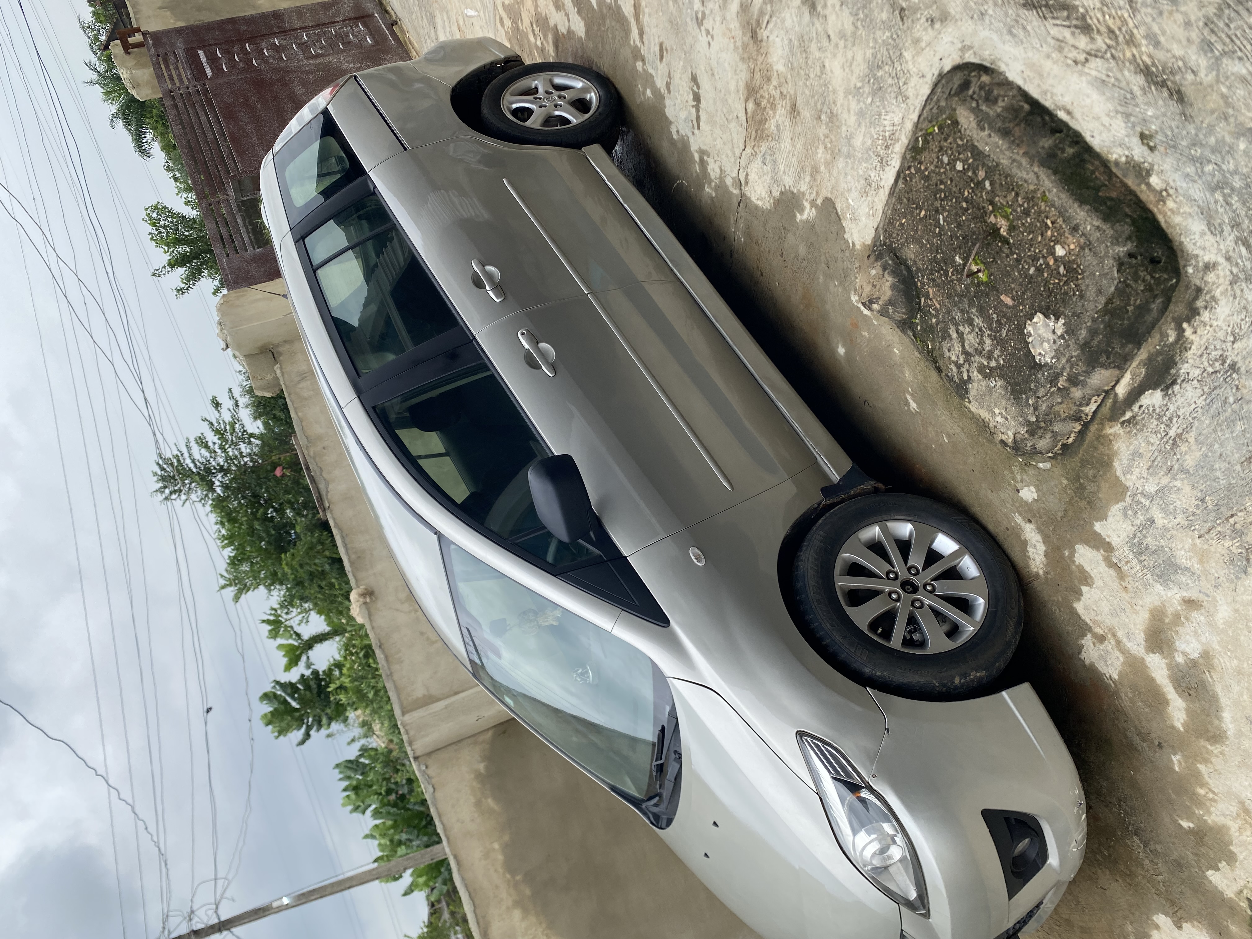 Car Image 3