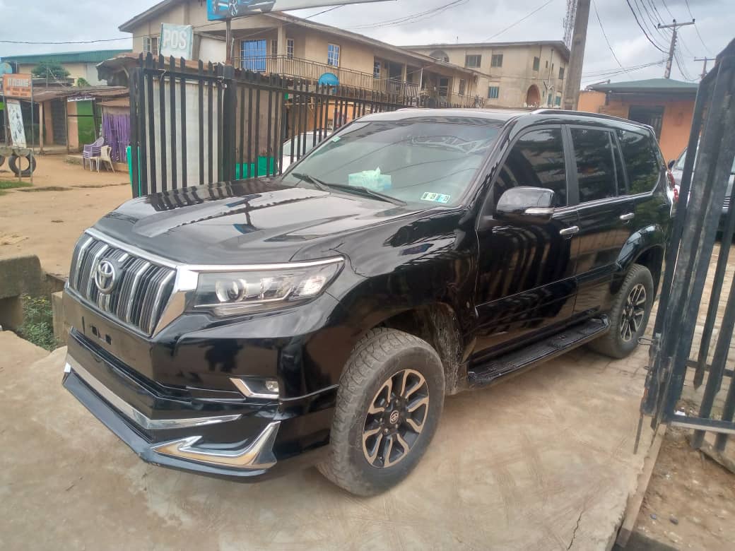 Car Image 8