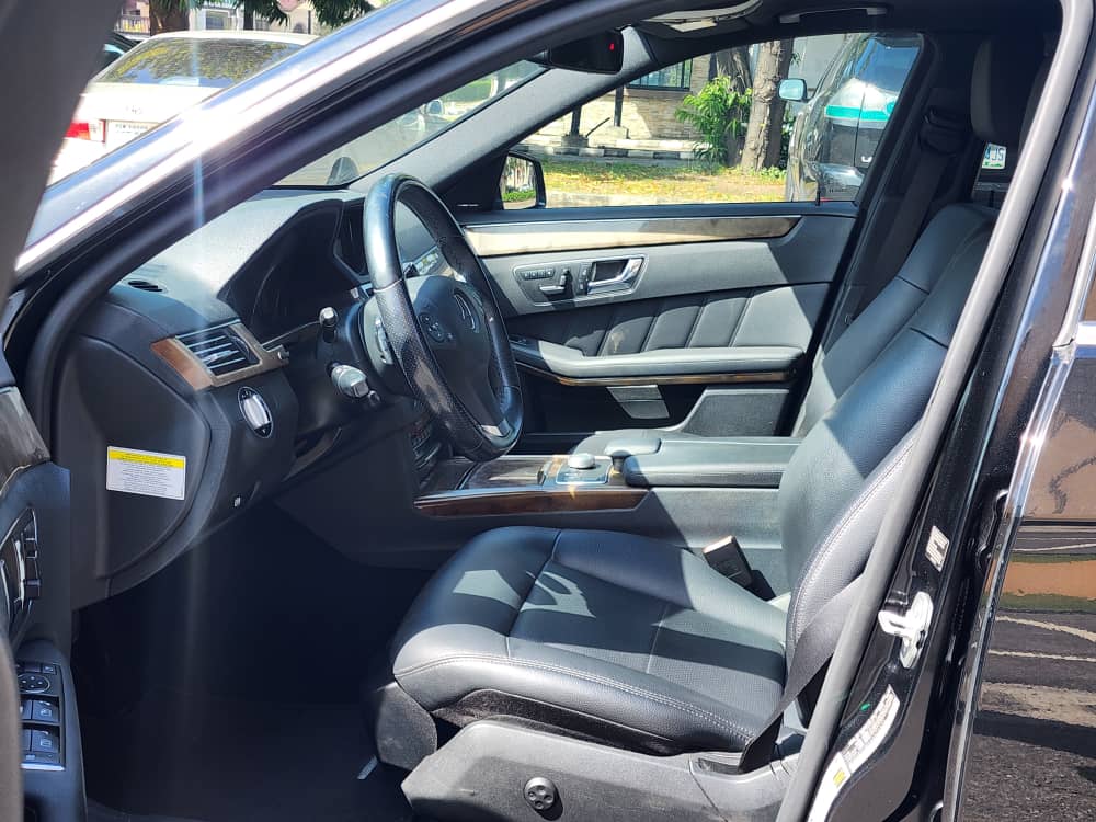 Car Image 9