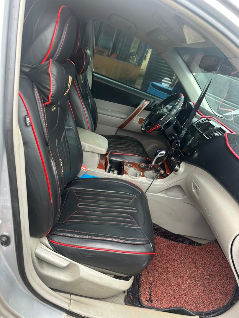 Car Image 4