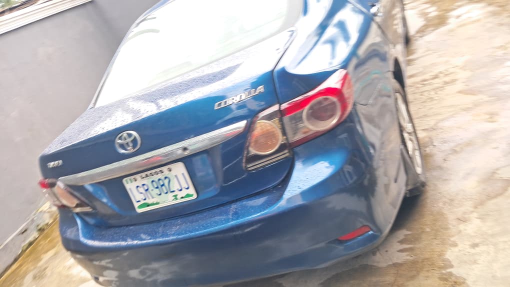Car Image 8