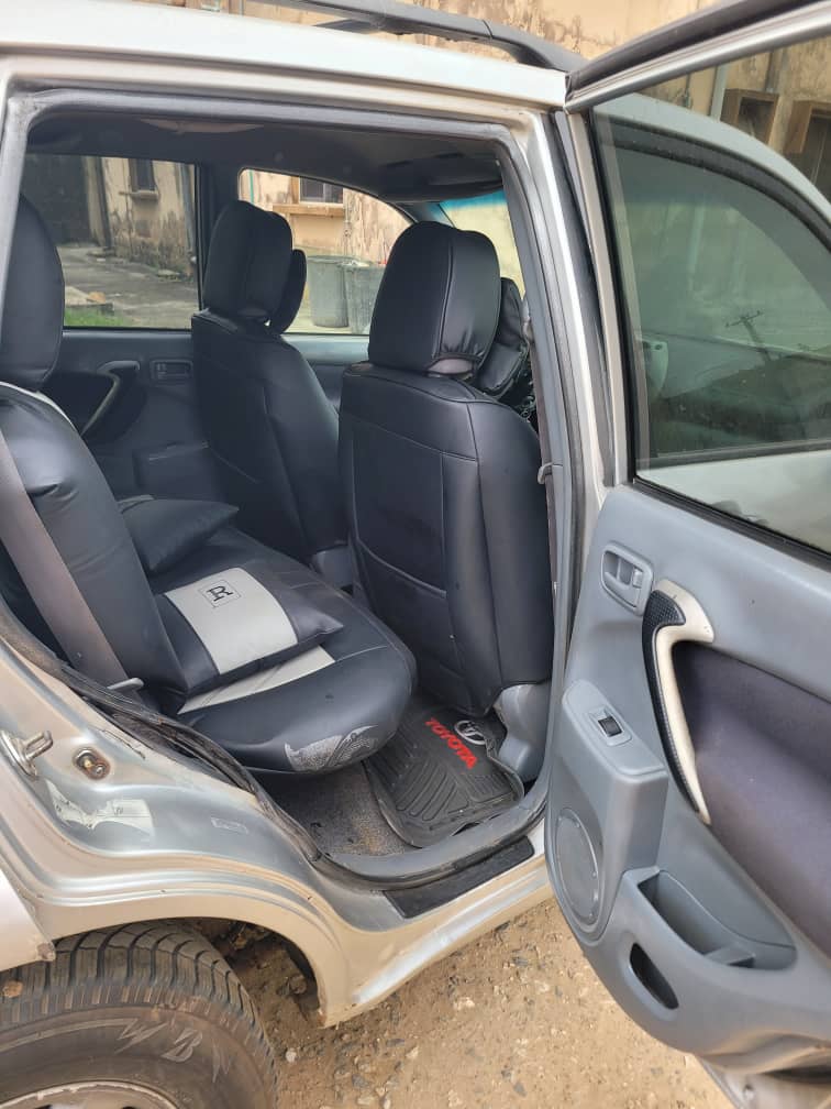 Car Image 6