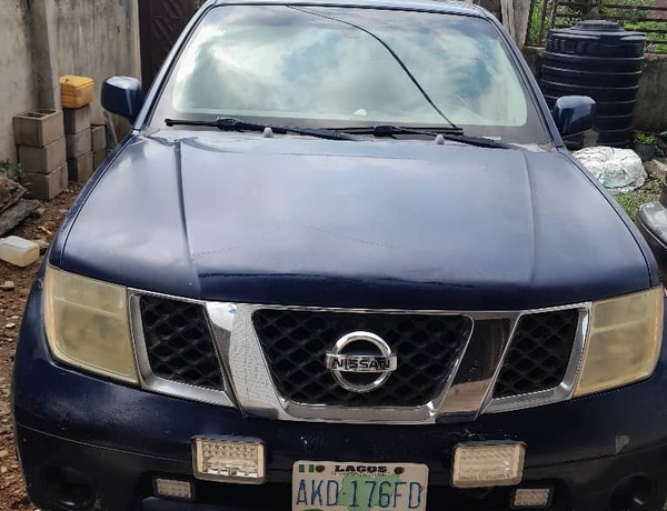 Nissan Pathfinder 2006 model for sale in Epe Lagos state
