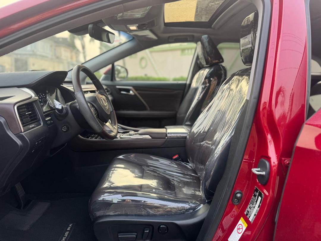 Car Image 8