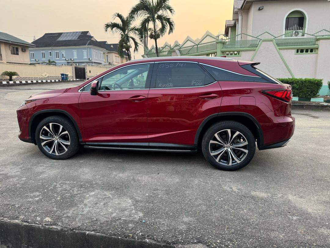 Car Image 7