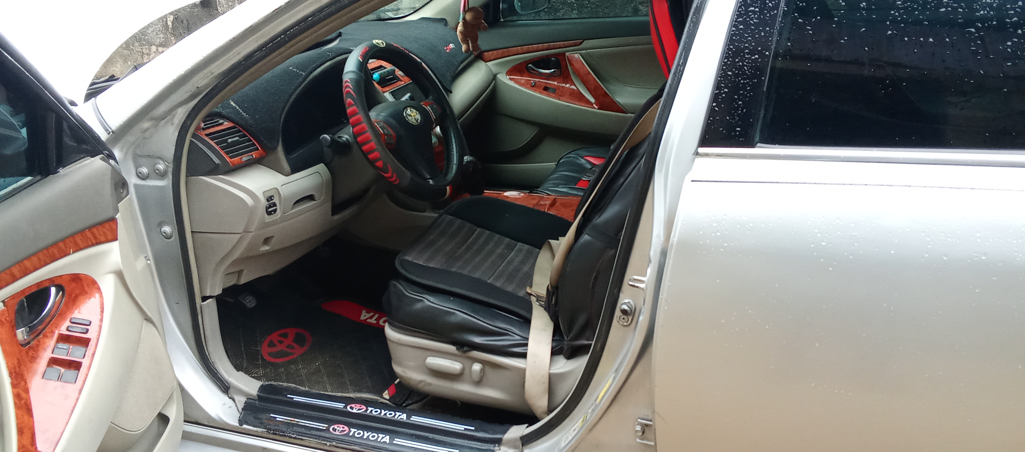 Car Image 5