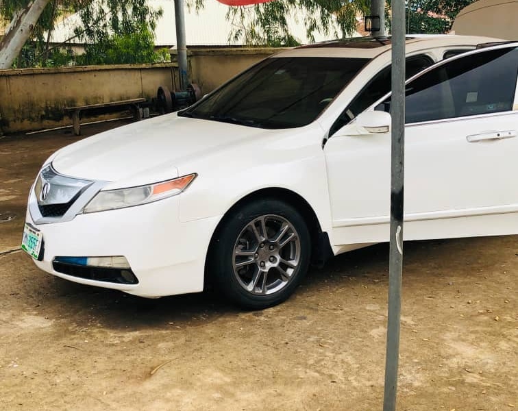 Nigerian used Acura...