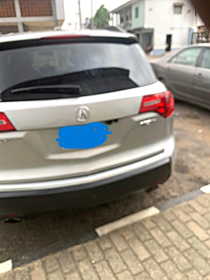 Car Image 10