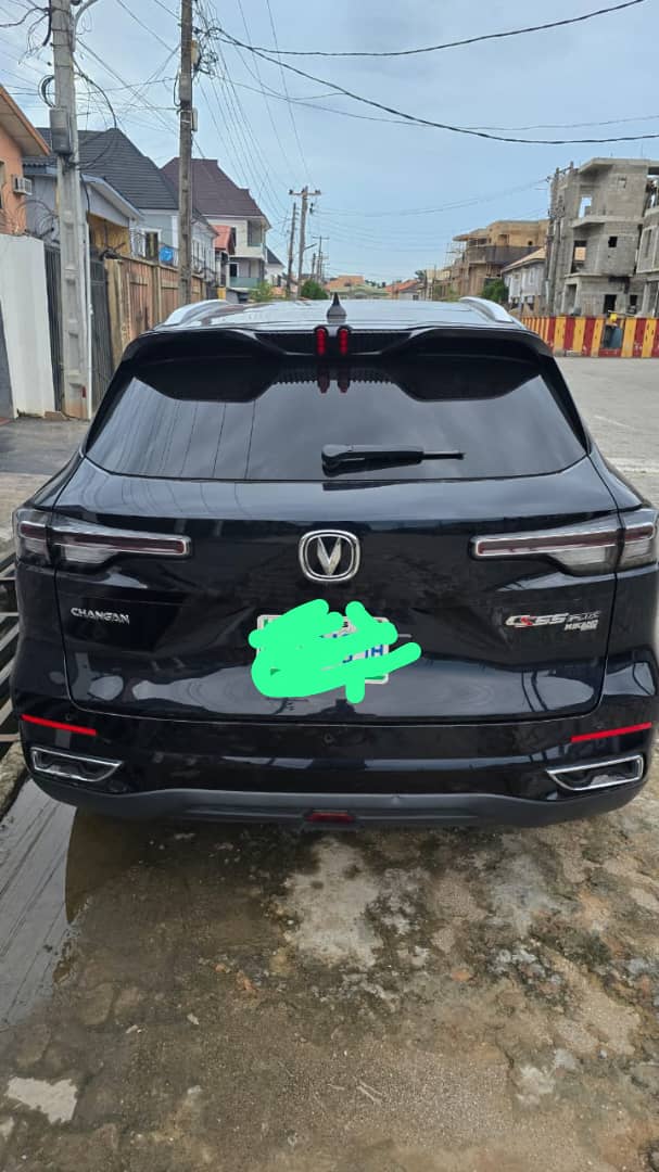 Car Image 8