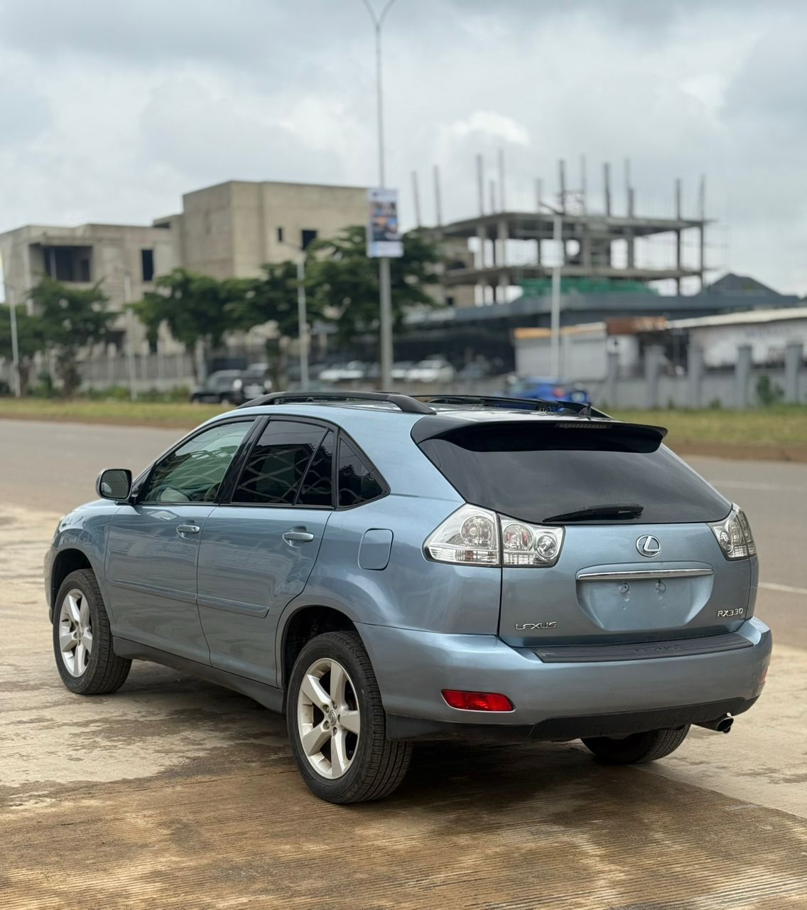 Car Image 9
