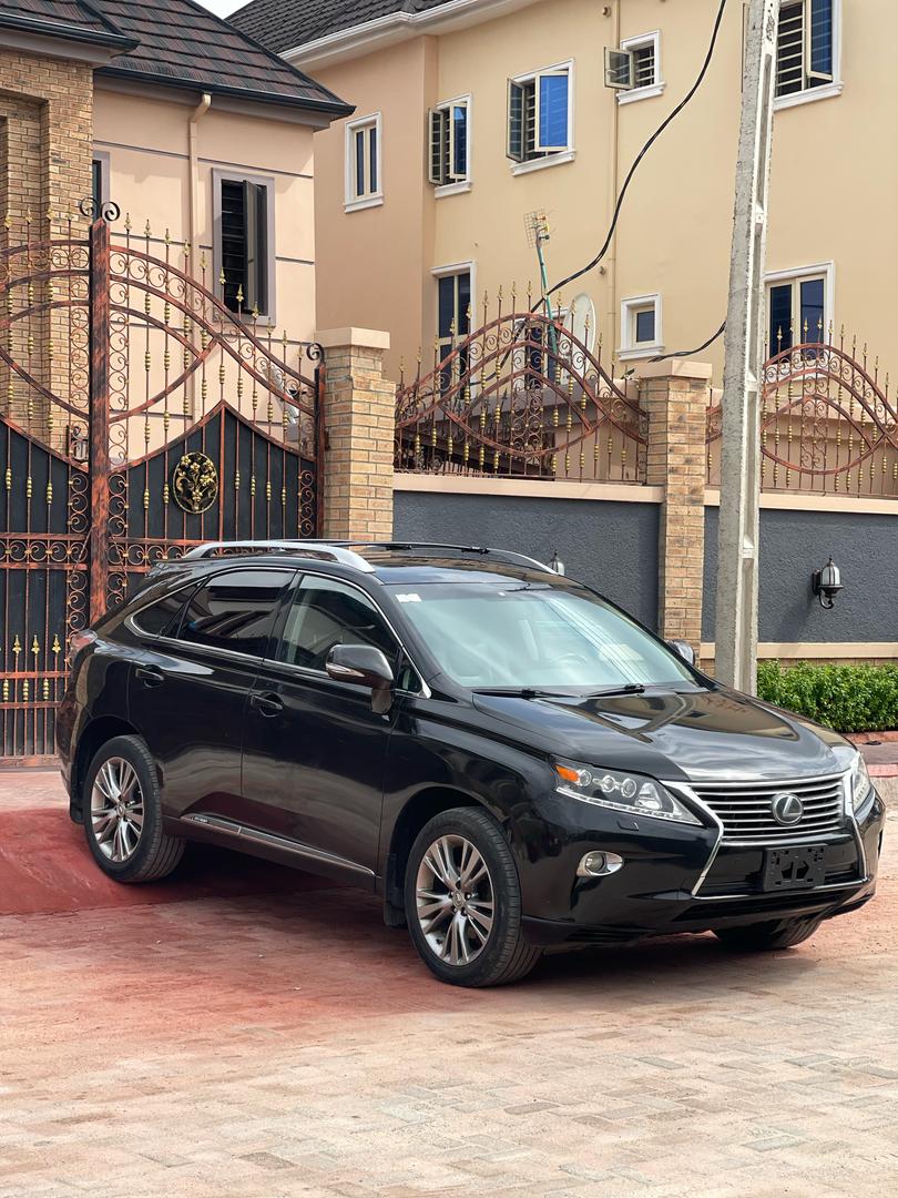 Car Image 5