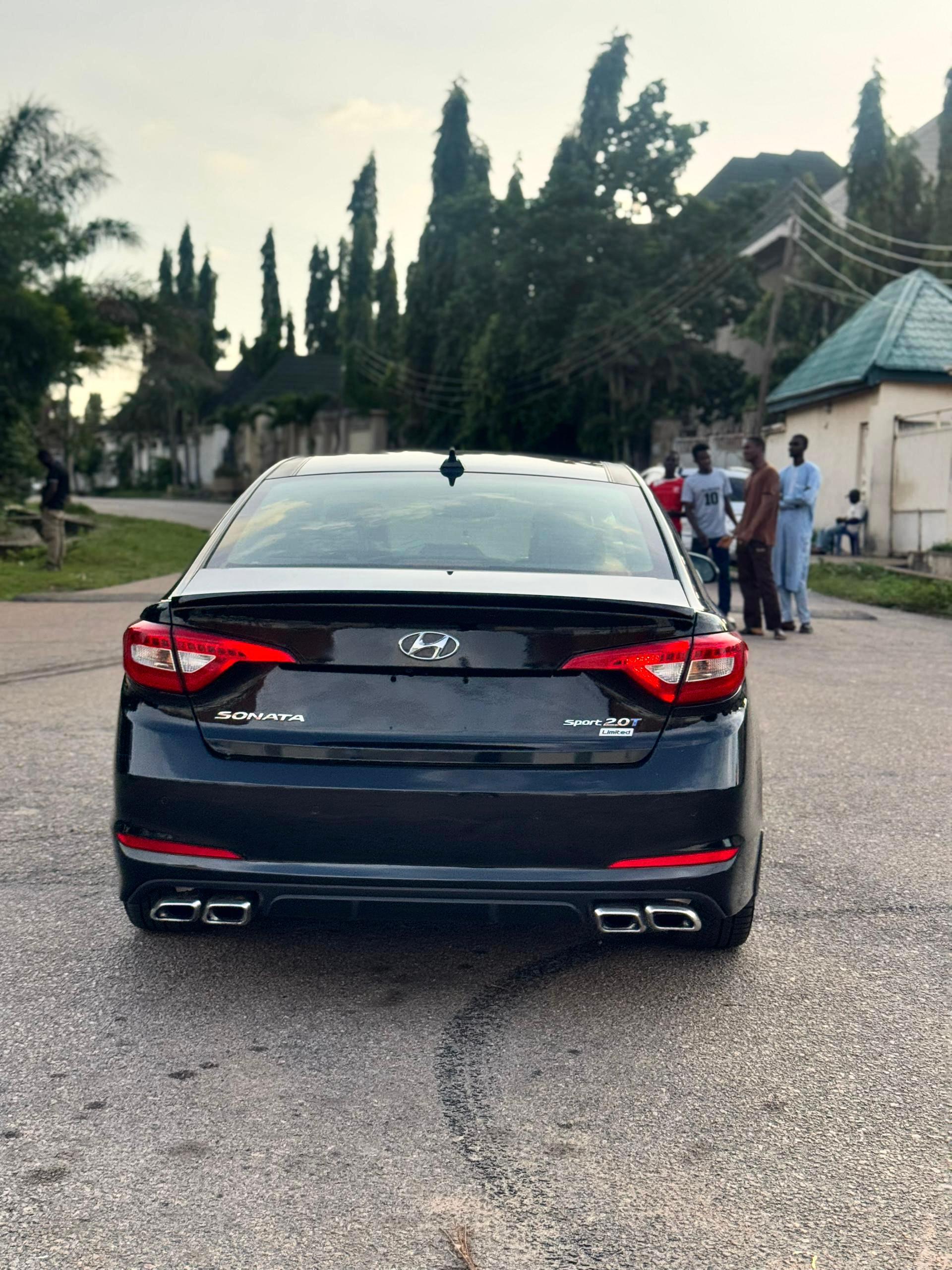 Car Image 8