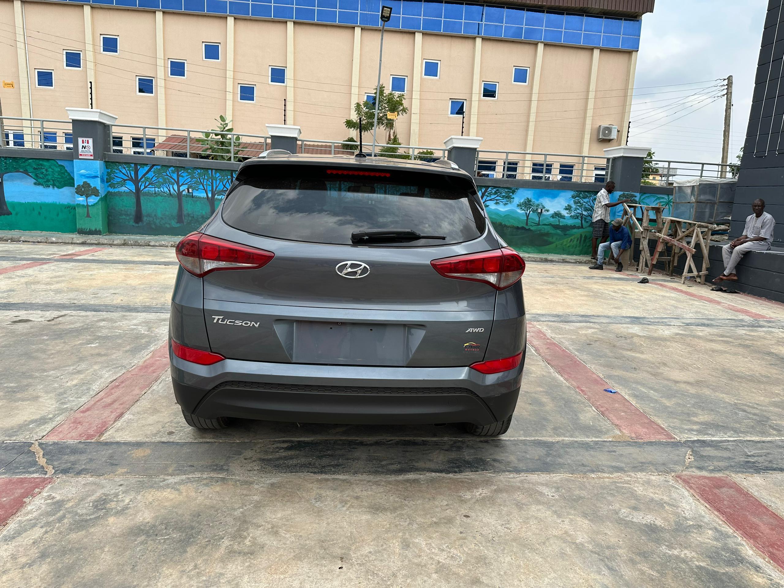 Car Image 10