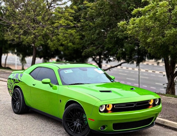 FOREIGN USED 2017 DODGE CHALLENGER FOR SALE
