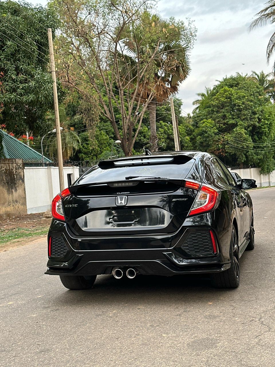Car Image 9