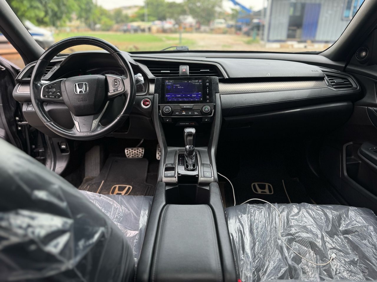 Car Image 5