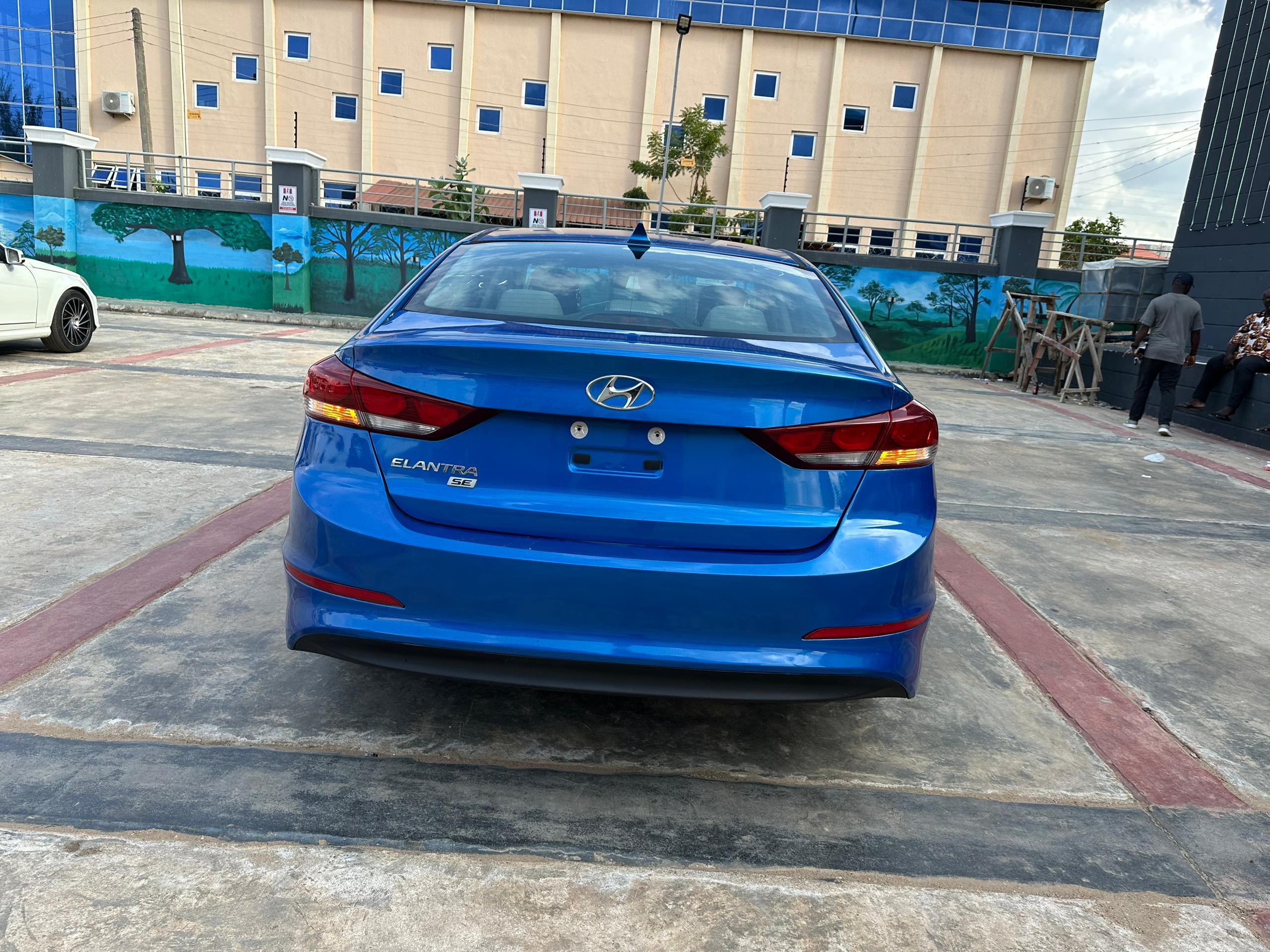 Car Image 8