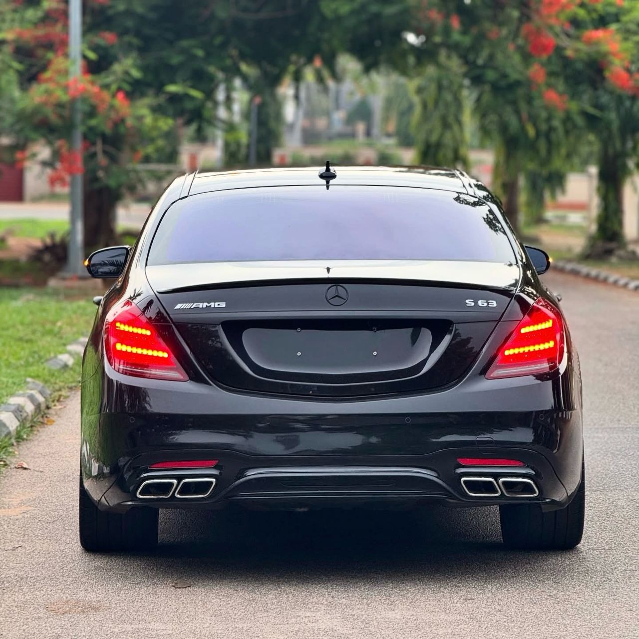 Car Image 10