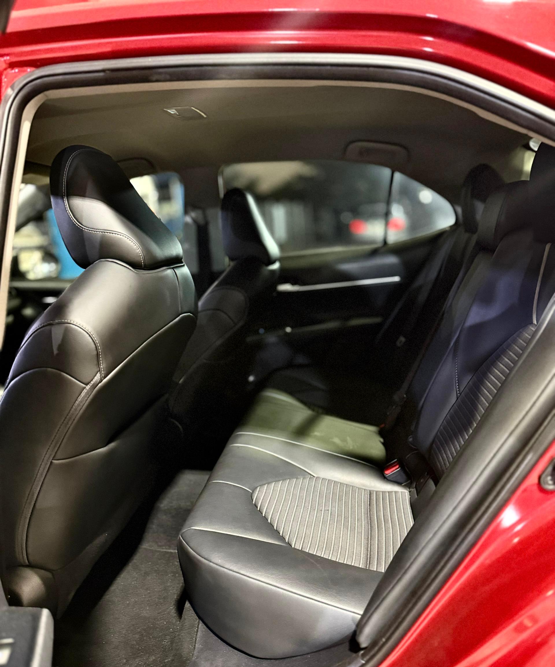 Car Image 7