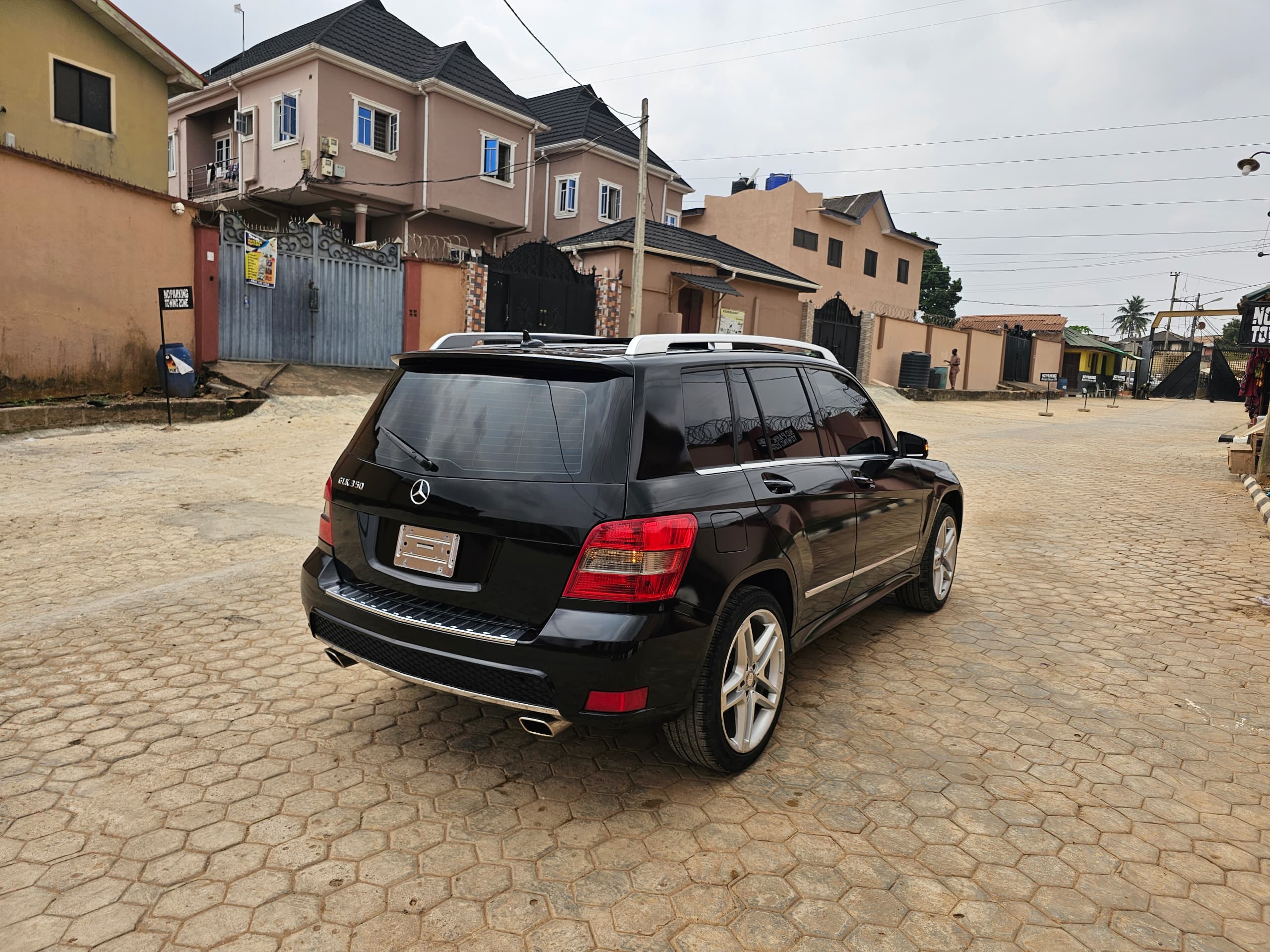 Car Image 8