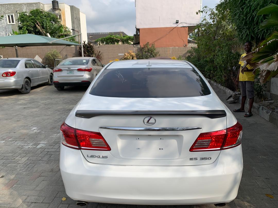 Car Image 8