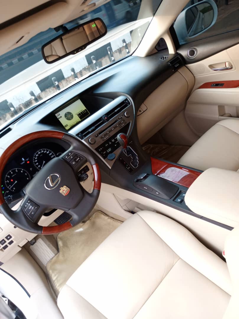 Car Image 11