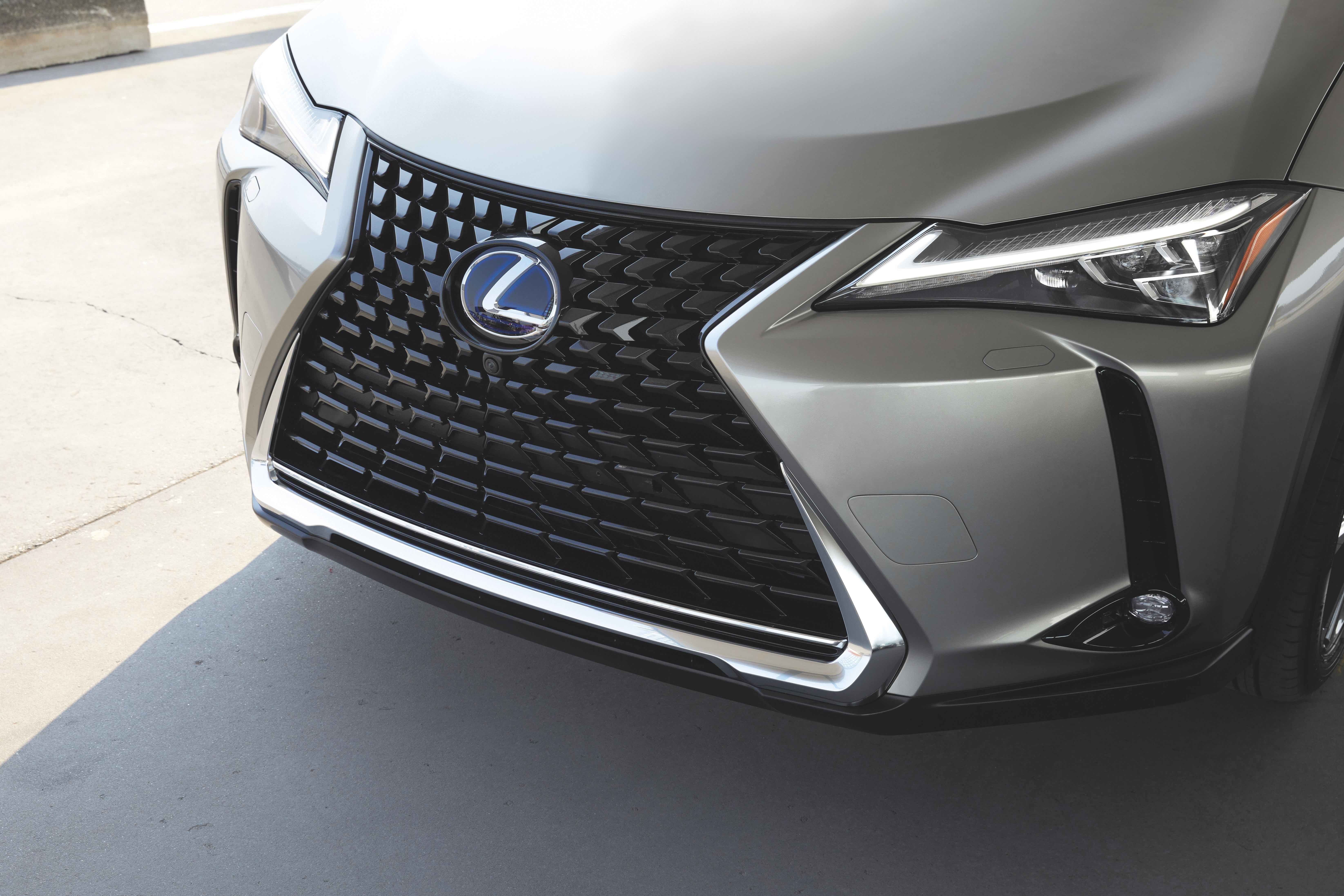  Lexus UX Hybrid 