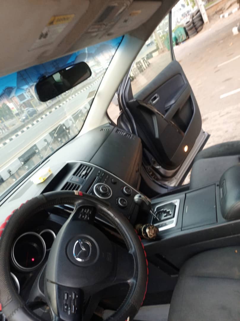 Car Image 4