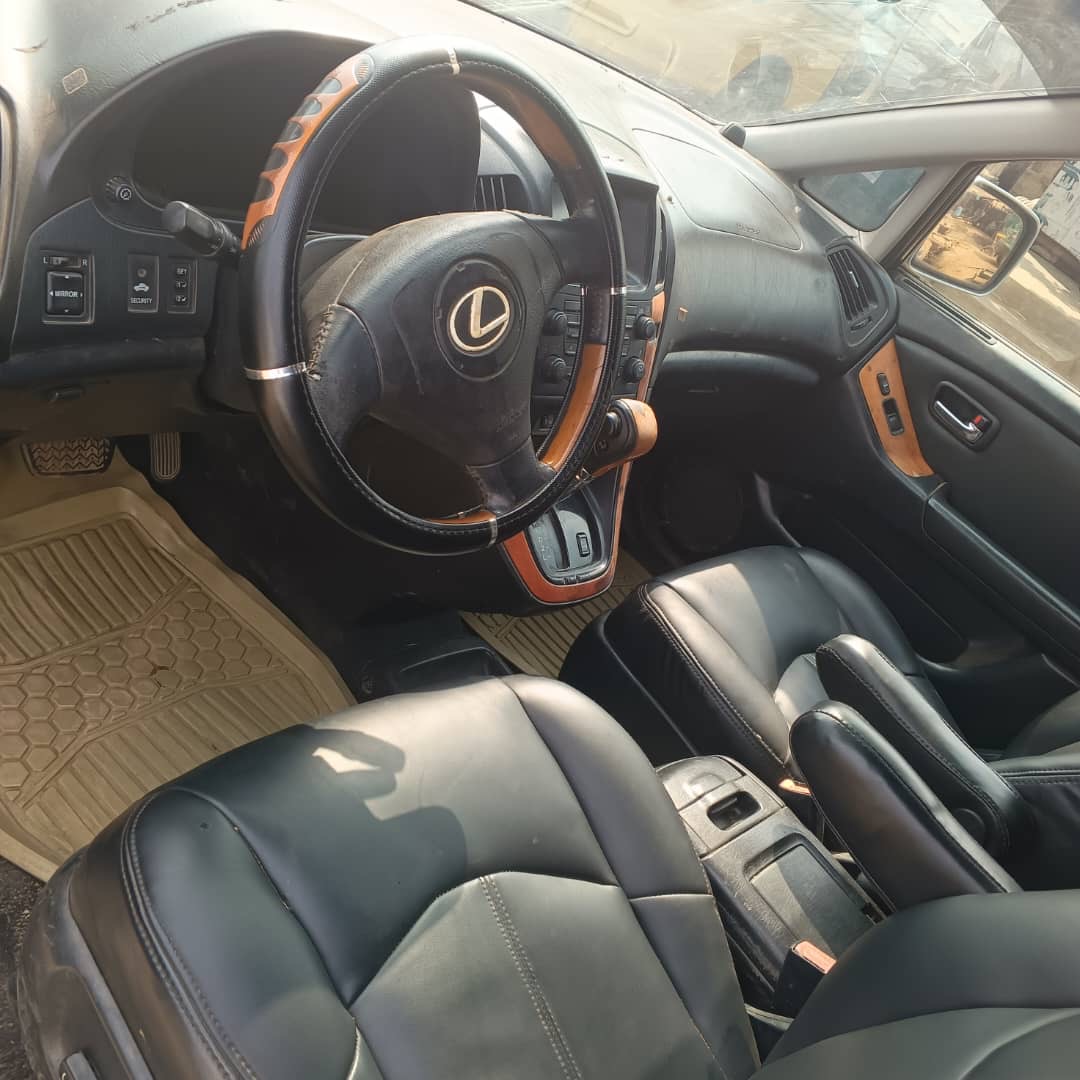 Car Image 4