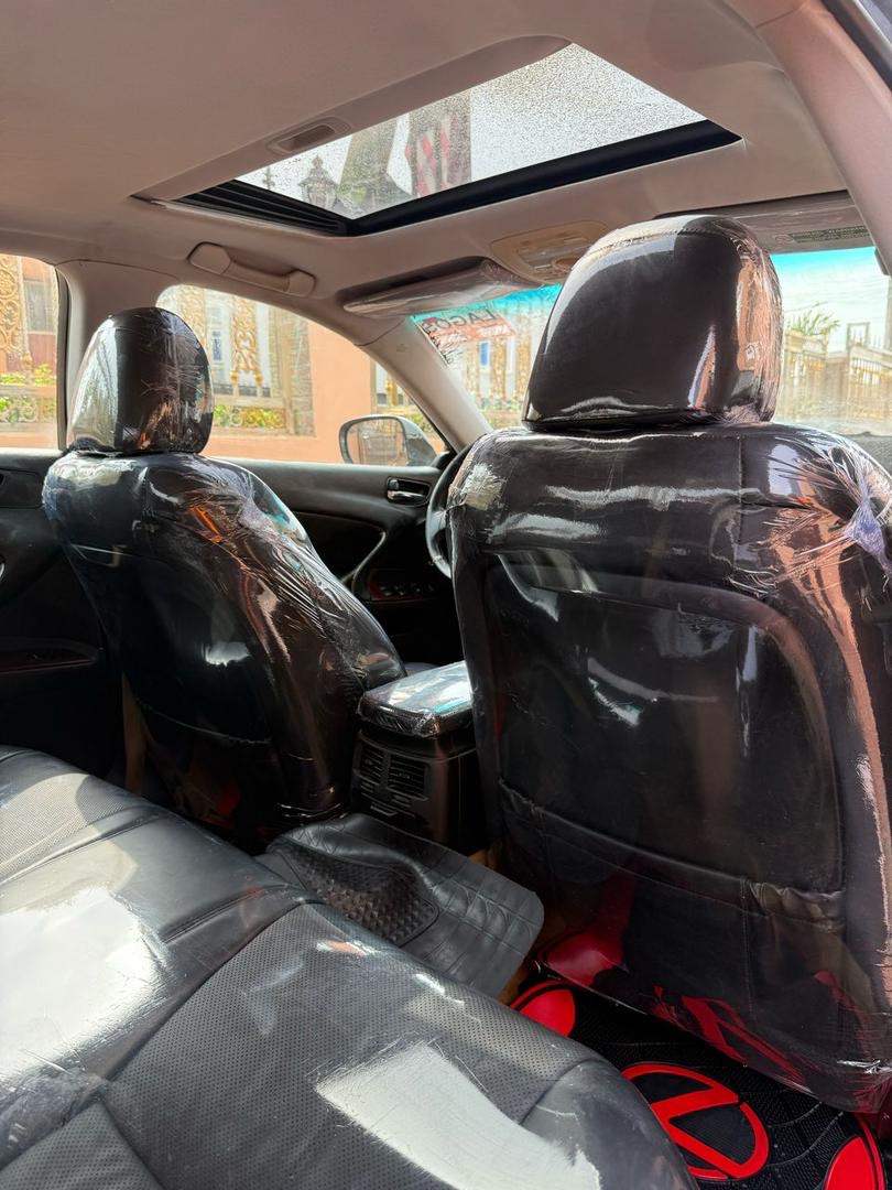 Car Image 5