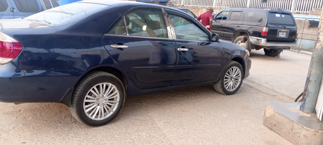 Car Image 4