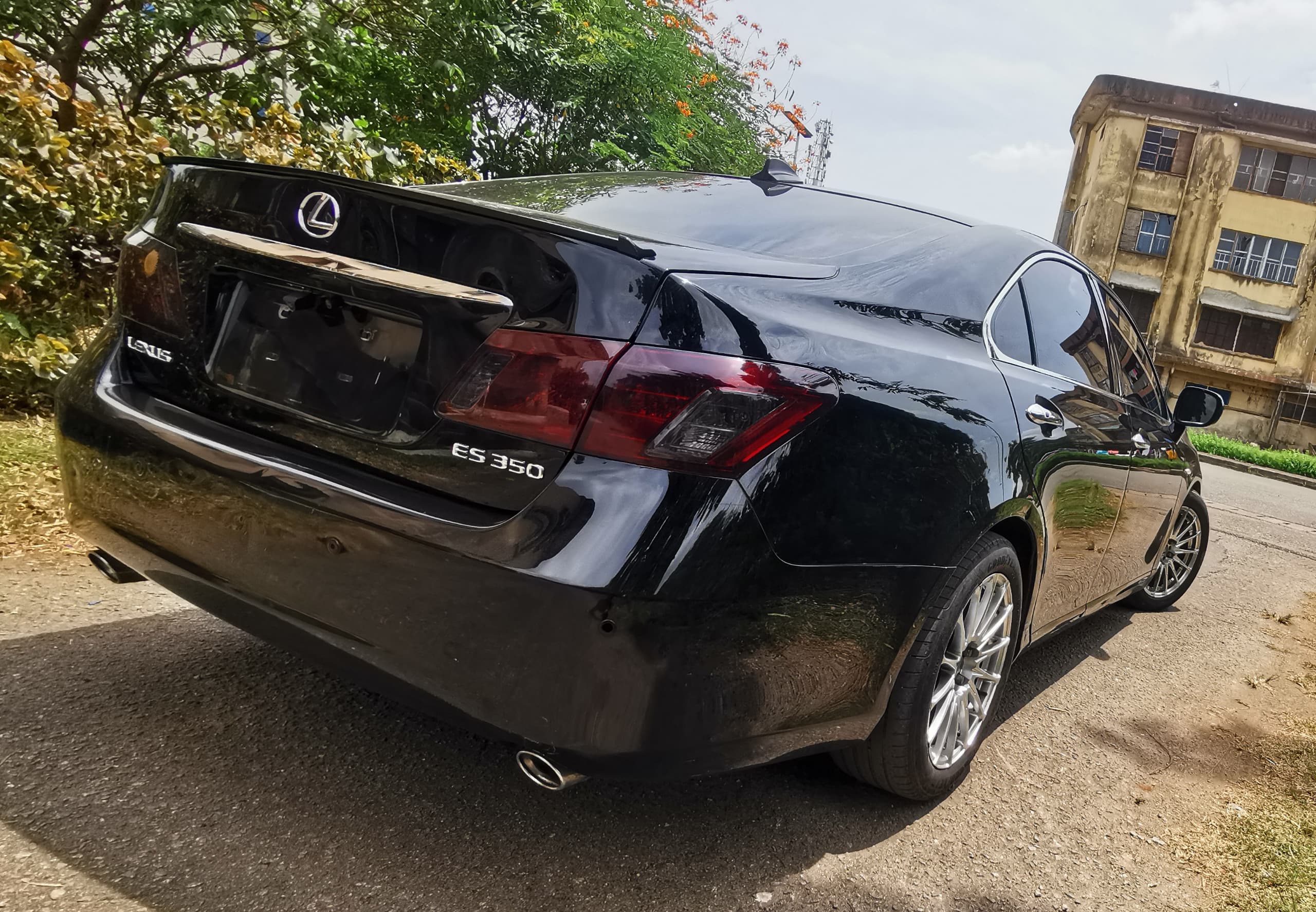 Car Image 3
